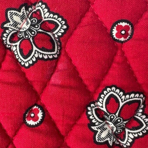 Vtg Vera Bradley Purse Red Bandana RETIRED Crossbody Zippered Top Quilted Boho - Picture 3 of 6